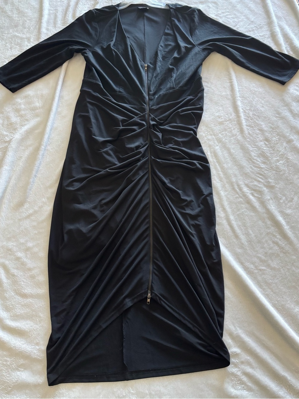 City Chic Black Ruched Zip-Front body con Dress - Picture 5 of 8